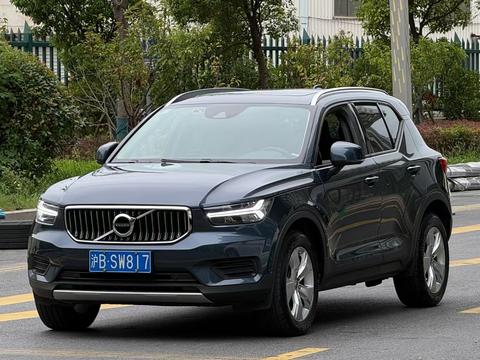 Volvo XC40 2022