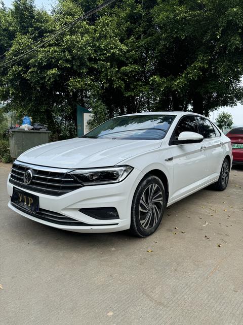 Volkswagen Sagitar 2021