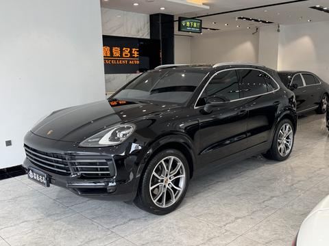 Porsche Cayenne 2022