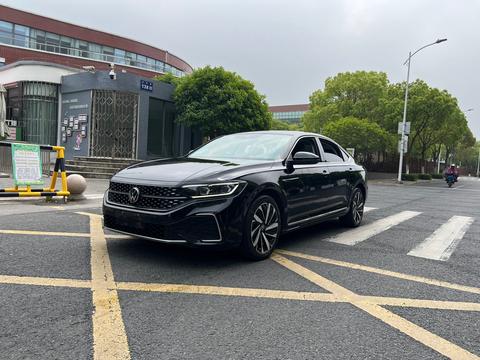 Volkswagen Passat 2022