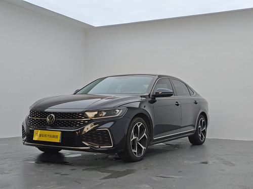 Volkswagen Passat 2024