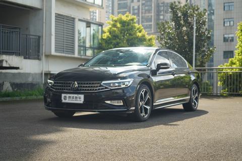 Volkswagen Magotan 2025