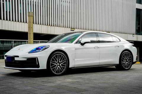 Porsche Panamera 2024