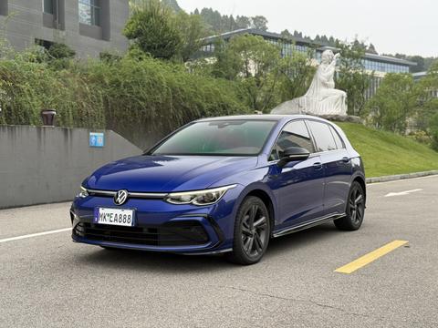 Volkswagen Golf 2021