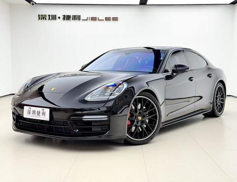 Porsche Panamera 2021