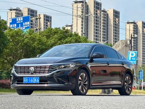 Volkswagen Passat 2022