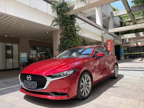Mazda 3 Axela 2021