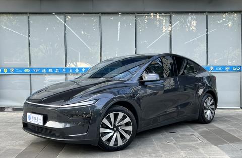 Tesla Model Y 2025