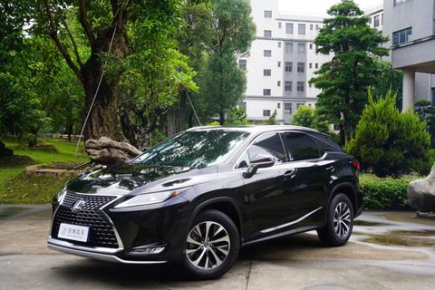 Lexus RX 2020
