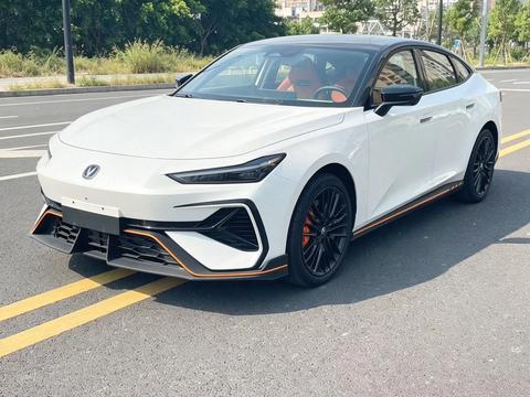 Changan UNI-V 2025