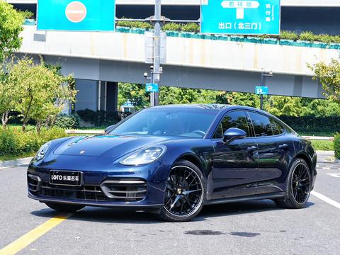 Porsche Panamera 2022