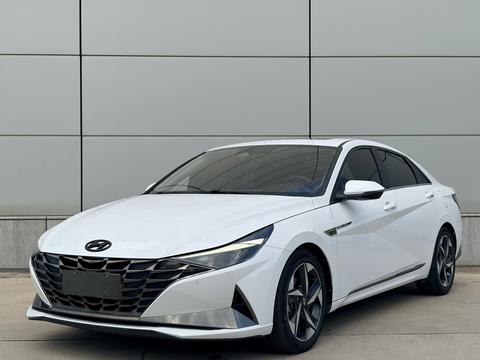 Hyundai Elantra 2022