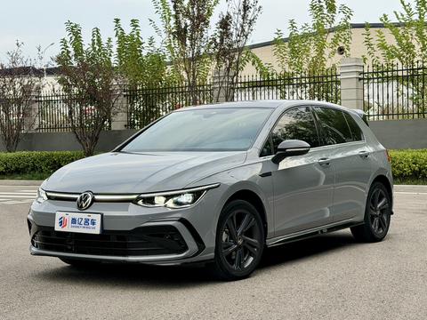 Volkswagen Golf 2021