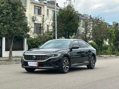 Volkswagen Passat 2022