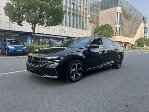 Volkswagen Passat 2024