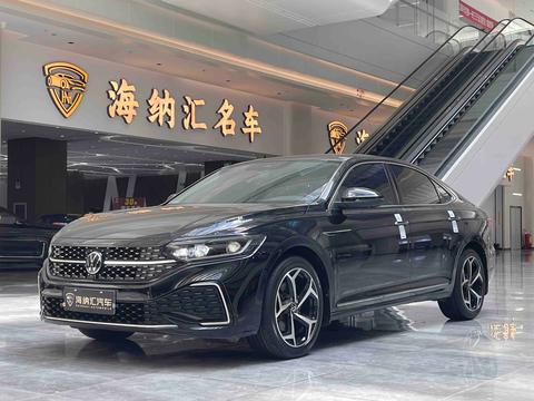 Volkswagen Passat 2023