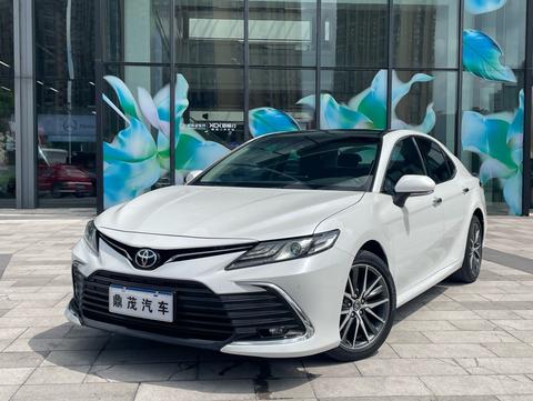 Toyota Camry 2021