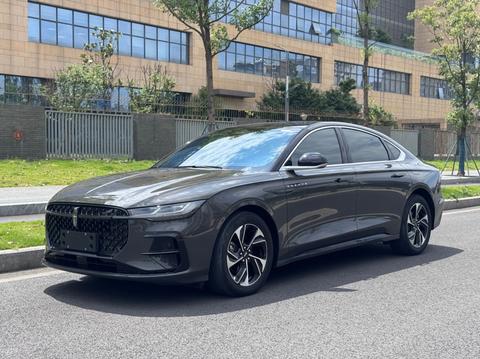 Lincoln Z 2022