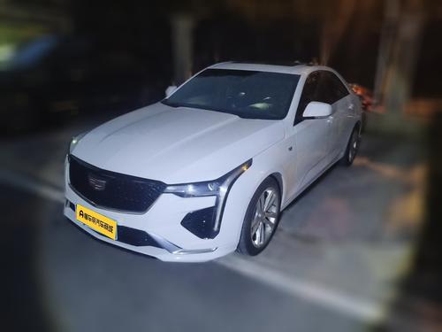 Cadillac CT4 2022