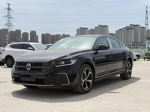 Volkswagen Passat 2025