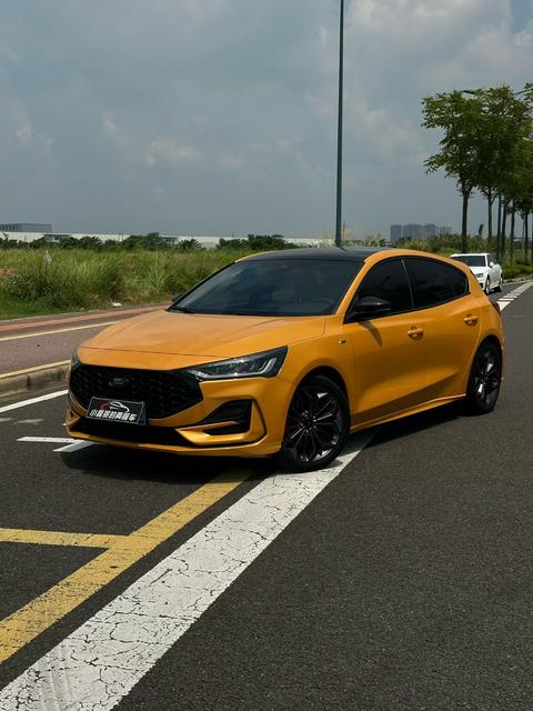 Ford Focus 2022