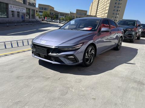 Hyundai Elantra 2023
