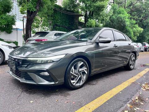 Hyundai Elantra 2023