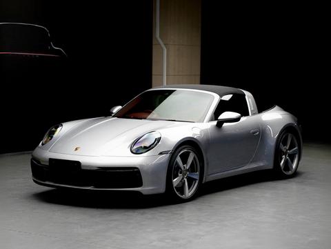 Porsche 911 2023