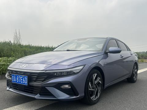 Hyundai Elantra 2023