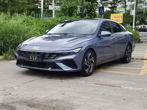 Hyundai Elantra 2023
