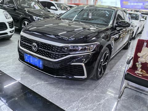 Volkswagen Passat 2023