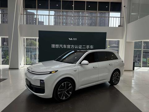 Li Auto L8 2025