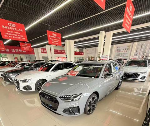 Audi A4L 2025