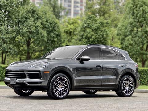 Porsche Cayenne 2022