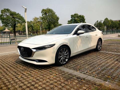 Mazda 3 Axela 2021