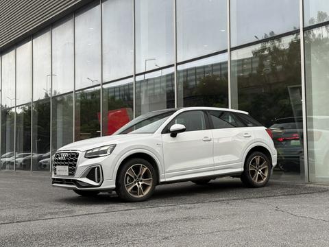 Audi Q2L 2024