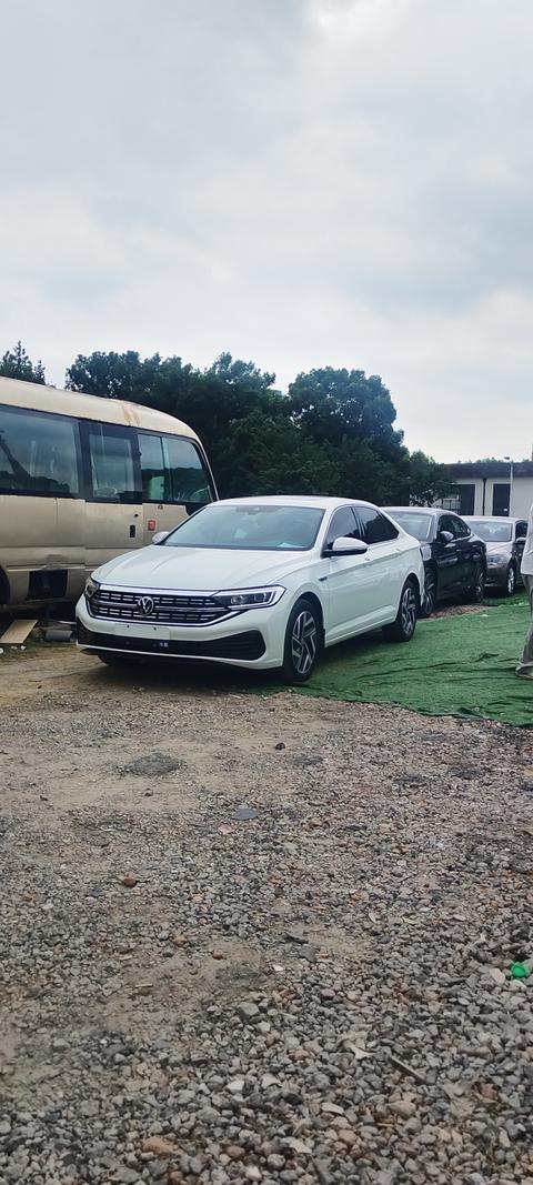 Volkswagen Sagitar 2023