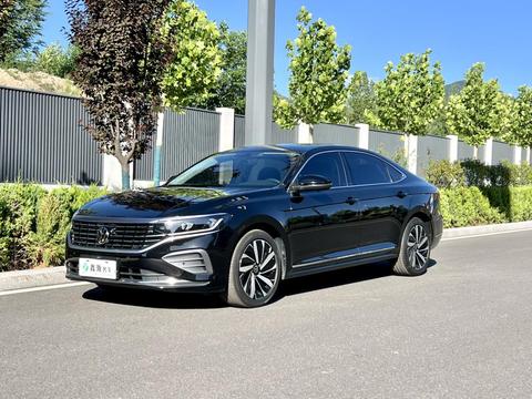 Volkswagen Passat 2024