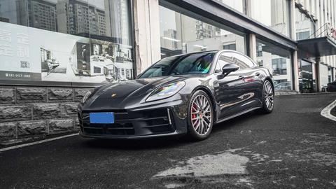 Porsche Panamera 2024
