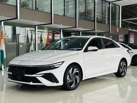 Hyundai Elantra 2023