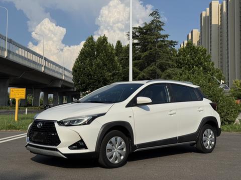 Toyota Yaris L 2022