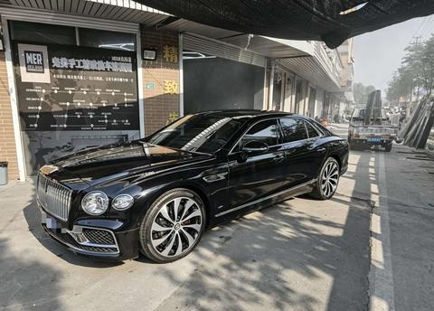 Bentley Flying Spur 2022