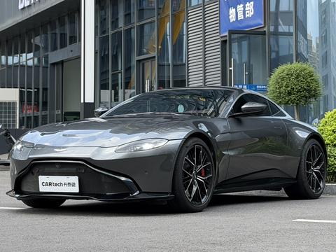 Aston Martin Vantage 2022