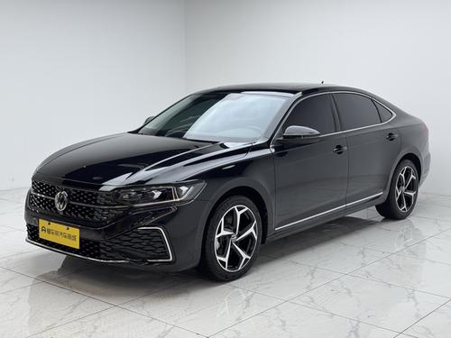 Volkswagen Passat 2025