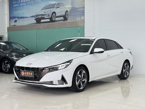 Hyundai Elantra 2022