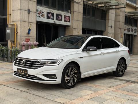 Volkswagen Sagitar 2022