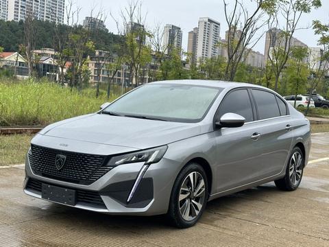 Peugeot 408 2022