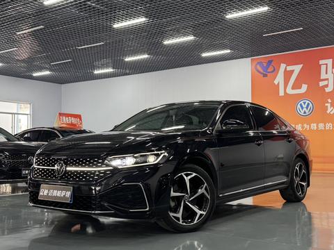 Volkswagen Passat 2023