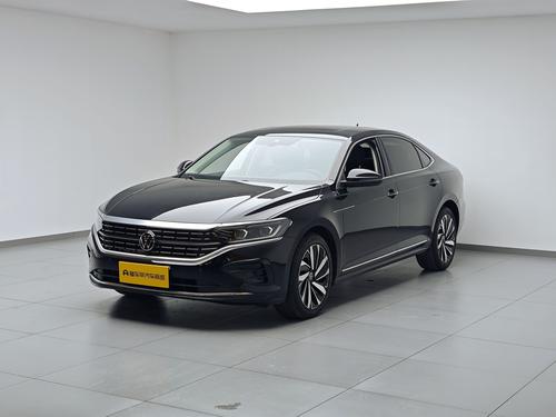 Volkswagen Passat 2023