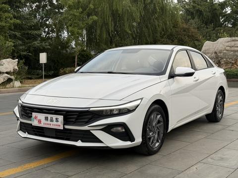 Hyundai Elantra 2023